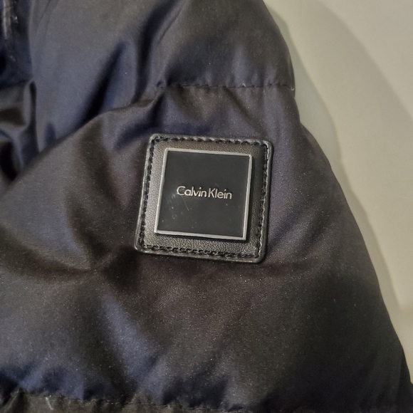 Calvin Klein Women's Down Filled Puffer - Picture 3 of 10